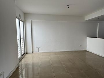 Venta-Departamento - monoambiente divisible- Igual a 2 ambiente- Cochera fija y cubierta