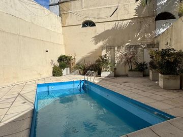 Venta-Departamento - monoambiente divisible- Igual a 2 ambiente- Cochera fija y cubierta