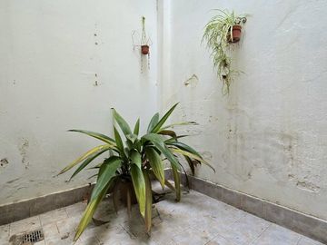 Venta PH en Villa Crespo 4 ambientes cochera patio y parrilla. Apto crédito