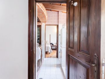 Residencia estilo hacienda con más de 1,900 m² en Vallescondido – Zona Esmeralda