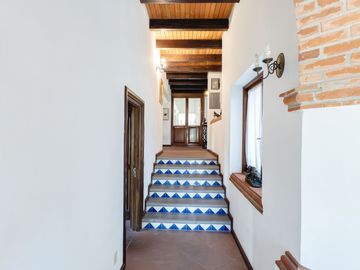 Residencia estilo hacienda con más de 1,900 m² en Vallescondido – Zona Esmeralda