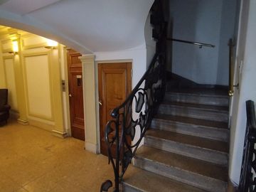 Venta 3 ambientes balcon al frente en Balvanera
