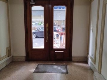 Venta 3 ambientes balcon al frente en Balvanera