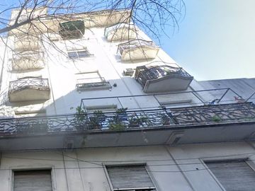 Venta 3 ambientes balcon al frente en Balvanera