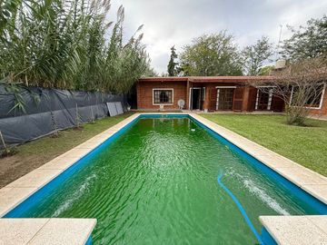 Casa Quinta Moreno - La Reja 930m2 tot