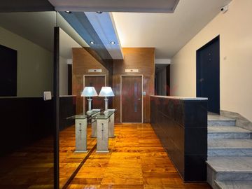 Venta 2 Amb y patio, Av Coronel Diaz PALERMO