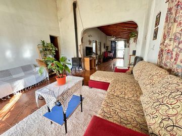 VENTA CASA 4 AMB CON COCHERA, JARDIN Y PARRILLA