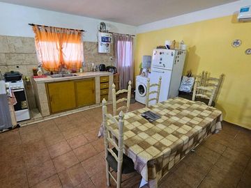 VENTA CASA 2 DOM MAS DEPTO VLLA STA CRUZ DEL LAGO