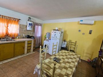 VENTA CASA 2 DOM MAS DEPTO VLLA STA CRUZ DEL LAGO