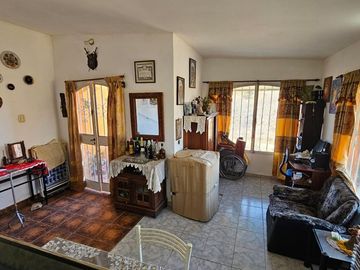 VENTA CASA 2 DOM MAS DEPTO VLLA STA CRUZ DEL LAGO