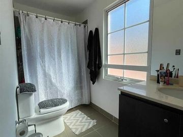 Casa en Venta en Valle Lo Campino