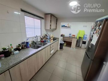 Casa en Venta en Valle Lo Campino