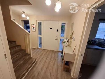Casa en Venta en Valle Lo Campino