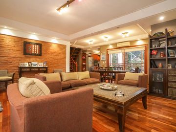 VENTA PH 5 AMBIENTES  PARQUE CHAS  PATIO  COCHERA