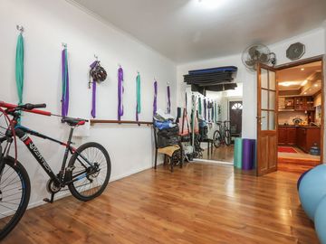 VENTA PH 5 AMBIENTES  PARQUE CHAS  PATIO  COCHERA