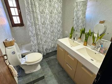 CASA 5 AMB EN VENTA EN PALOMAR OPORTUNIDAD