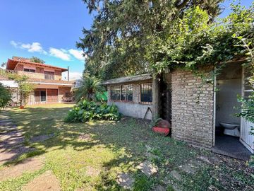 CASA EN VENTA 6 AMBIENTES EN HURLINGHAM