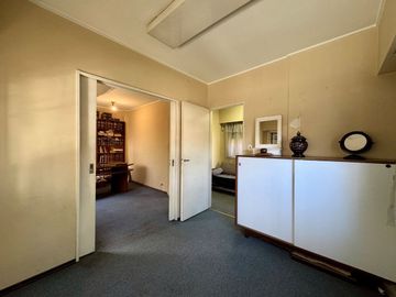 CASA EN VENTA 6 AMBIENTES EN HURLINGHAM