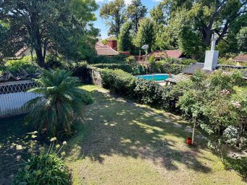 CASA EN VENTA 6 AMBIENTES EN HURLINGHAM