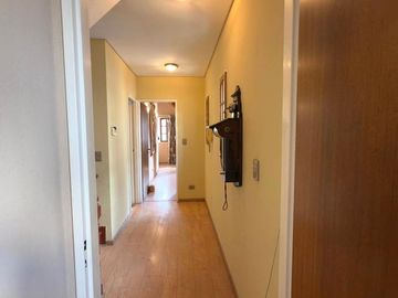 EXCELENTE CASA TRIPLEX EN VENTA 5 AMBIENTES