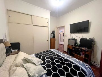 Departamento 3 ambientes flores venta por escalera