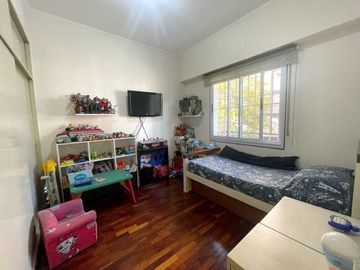 Departamento 3 ambientes flores venta por escalera