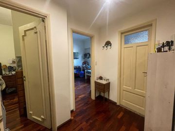 Departamento 3 ambientes flores venta por escalera