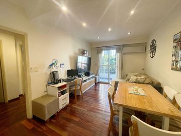 Departamento 3 ambientes flores venta por escalera