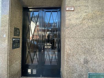 Departamento 3 ambientes flores venta por escalera