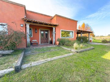 VENTA CASA QUINTA C/PILETA ZONA PARAISO TANDIL
