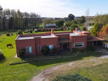 VENTA CASA QUINTA C/PILETA ZONA PARAISO TANDIL