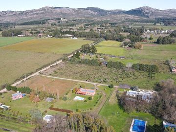 VENTA CASA QUINTA C/PILETA ZONA PARAISO TANDIL