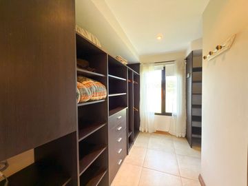 VENTA CASA QUINTA C/PILETA ZONA PARAISO TANDIL