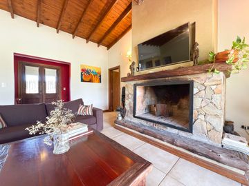 VENTA CASA QUINTA C/PILETA ZONA PARAISO TANDIL