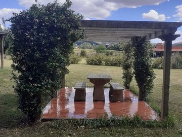 VENTA CASA QUINTA C/PILETA ZONA PARAISO TANDIL