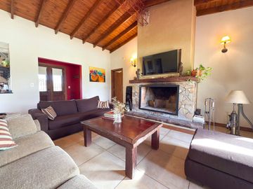 VENTA CASA QUINTA C/PILETA ZONA PARAISO TANDIL