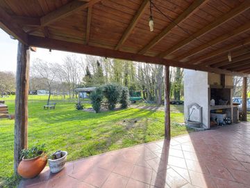 VENTA CASA QUINTA C/PILETA ZONA PARAISO TANDIL