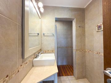 VENTA CASA QUINTA C/PILETA ZONA PARAISO TANDIL