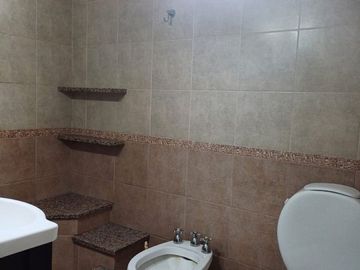 venta de casa 4 amb c/cochera en Ramos Mejia
