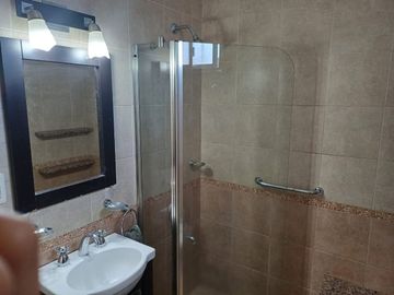 venta de casa 4 amb c/cochera en Ramos Mejia