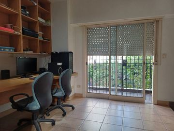 venta de casa 4 amb c/cochera en Ramos Mejia