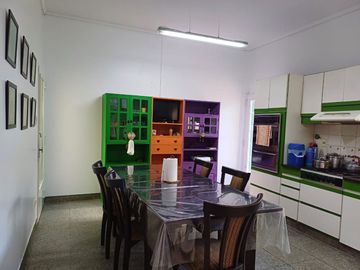 venta de casa 4 amb c/cochera en Ramos Mejia