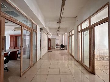 FOR SALE MINI GEDUNG JL LETJEND S.PARMAN - SLIPI
