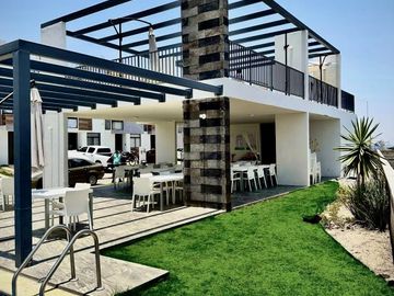 Estrena casa en venta en Fraccionamiento Zimaltá