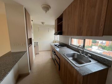 Apartamento En Venta Laureles Medellín (S)