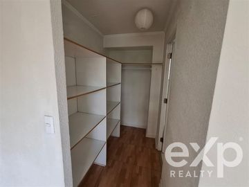 Departamento en Venta en Metro Elisa Correa