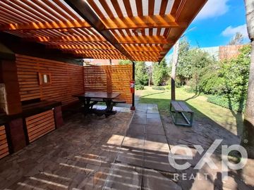Departamento en Venta en Metro Elisa Correa