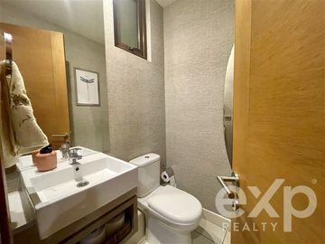 Departamento en Venta en Av. El Tranque