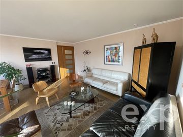 Departamento en Venta en Av. El Tranque
