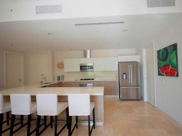 Apartamento en Planta Baja en Buenaventura, Puntarenas: la mezcla perfecta de Gol y Playa